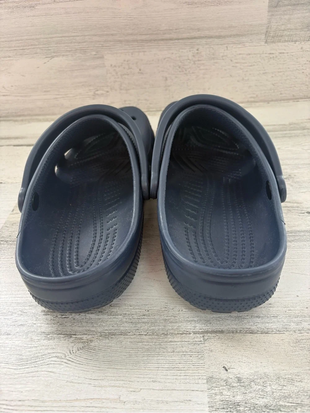 CROCS Classic Clog Unisex Men’s Size 10 Women’s Size 12 Slip On With Back Strap